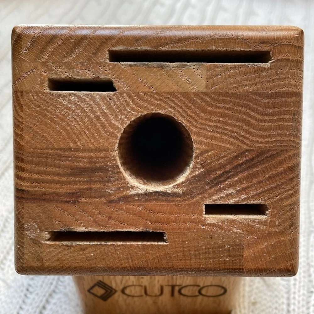 Cutco Knife Block Essentials oak 5 slots 4 Knife. 1 Hole Made USA 4 rubber feet